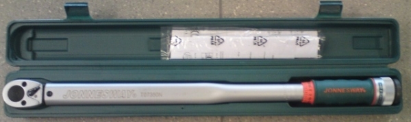 Klucz dynamometryczny  1/2"    70-350  Nm Jonnesway